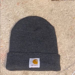 Grey carhartt beanie